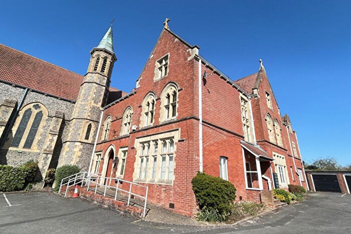 2 Bedroom Apartment To Rent In Basingstoke, RG21