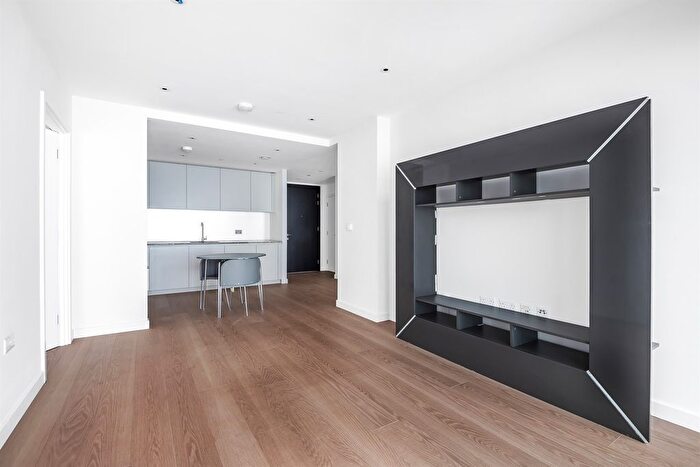 2 Bedroom Flat To Rent In No., Upper Riverside, Cutter Lane, Greenwich Peninsula, SE10