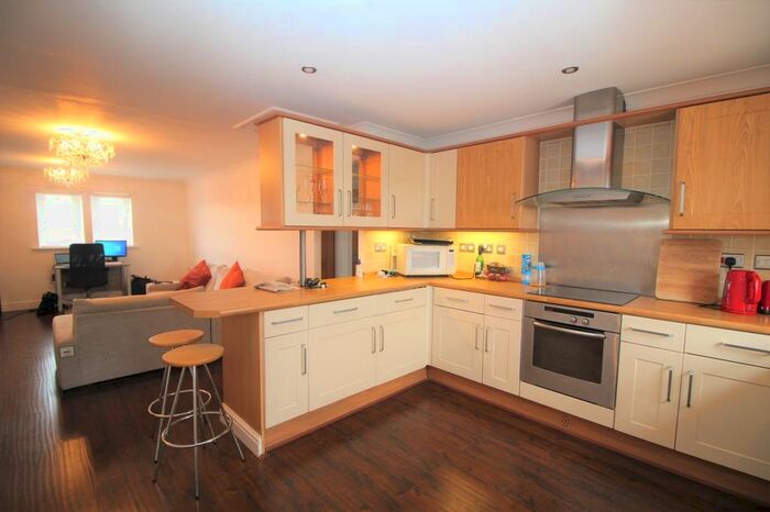 2 Bedroom Flat To Rent In Kielder Close, Killingworth, Newcastle Upon Tyne, NE12
