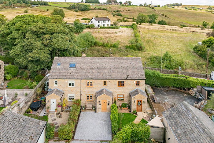 3 Bedroom Cottage For Sale In Langsett, Stocksbridge, Sheffield, S36