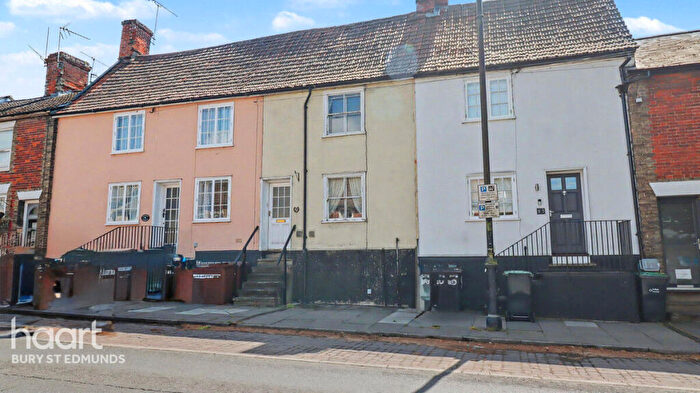 2 Bedroom Terraced House For Sale In Eastgate Street, Bury St Edmunds, IP33