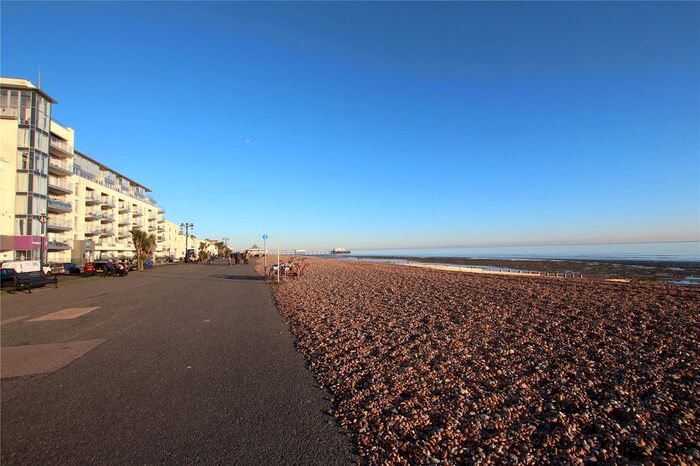 2 Bedroom Flat To Rent In Jason Court, Heene Terrace, Worthing, West Sussex, BN11