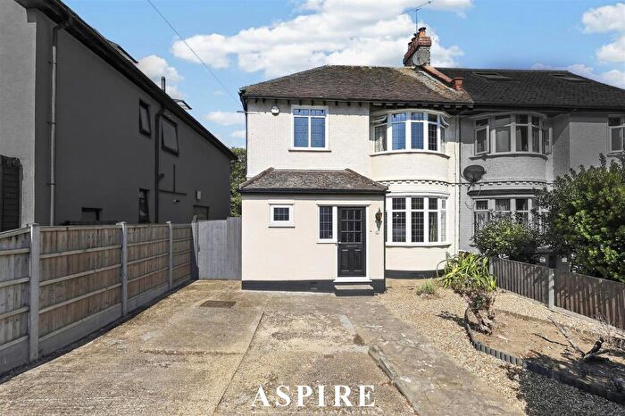 3 Bedroom Semi-Detached House For Sale In Video Your Inside - Priory Crescent, Southend-On-Sea, SS2