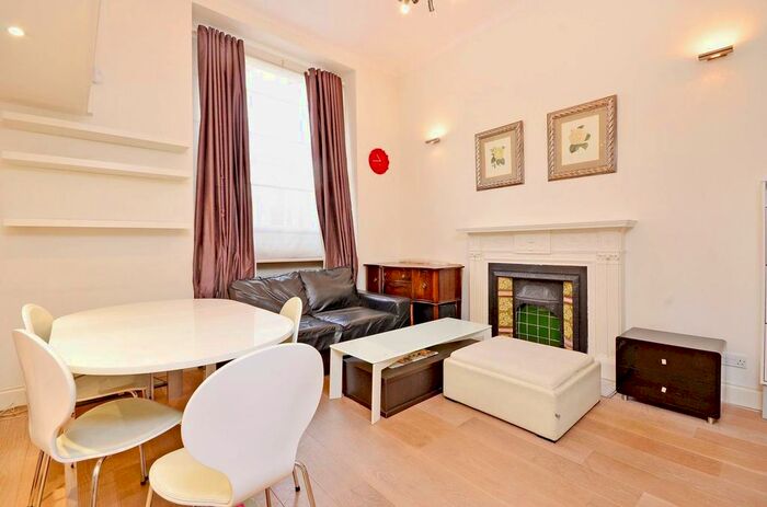 Studio To Rent In Queens Gate, South Kensington, London, SW7