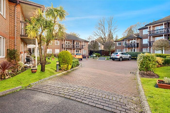 1 Bedroom Flat For Sale In St Marys Mews, Ferndown, BH22