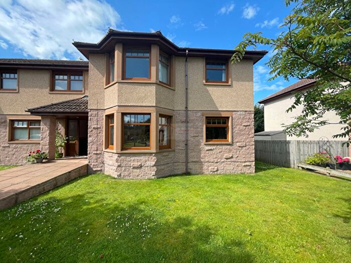2 Bedroom Flat For Sale In Grovita Gardens, Forres, Moray, IV36