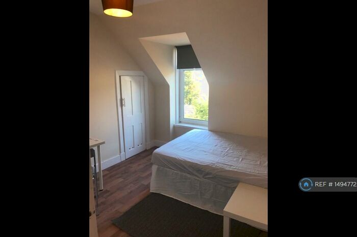 5 Bedroom Flat To Rent In Piries Lane, Aberdeen, AB24