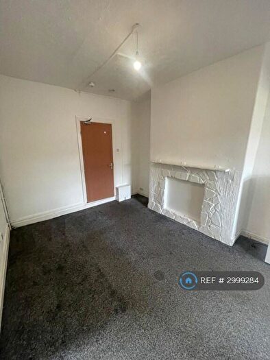 1 Bedroom Flat To Rent In Wellington St West, Salford, M7