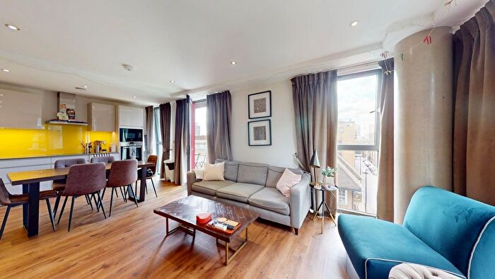 3 Bedroom Flat To Rent In Back Church Lane, Aldgate, E1