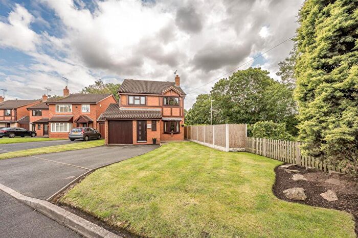4 Bedroom Detached House For Sale In Wainwright Close, Wall Heath, DY6