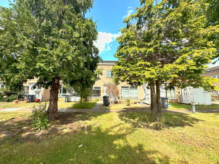 3 Bedroom Terraced House To Rent In Newborough Green, New Malden, KT3