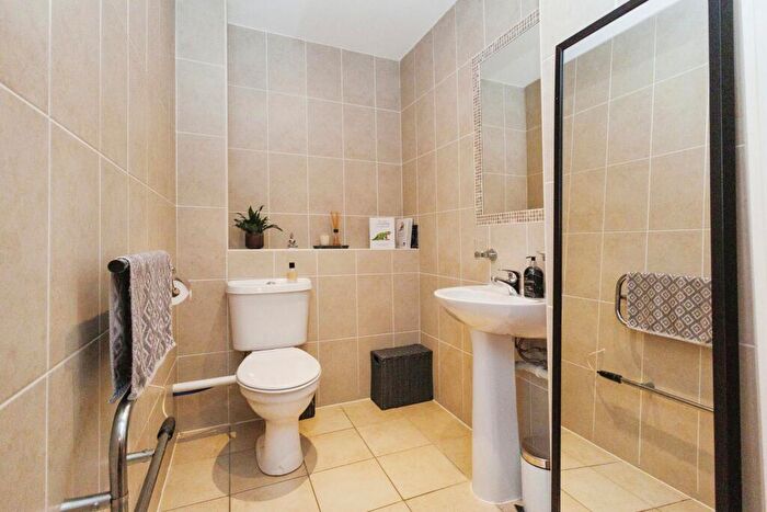 2 Bedroom Flat For Sale In Georgia Avenue, Didsbury, Manchester, Greater Manchester, M20