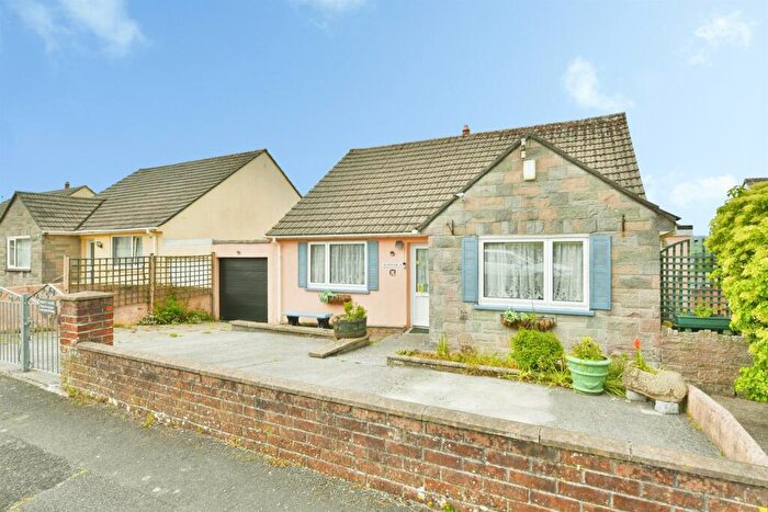 2 Bedroom Detached Bungalow For Sale In Longmeadow Road, Saltash, PL12
