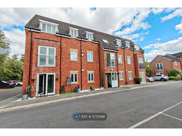 2 Bedroom Flat To Rent In Golborne, Warrington, WA3