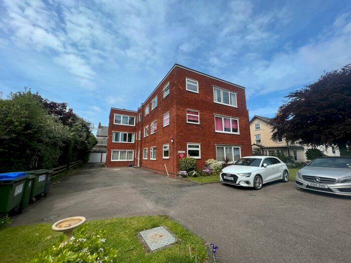 2 Bedroom Apartment To Rent In Brownlow Road, Felixstowe, IP11