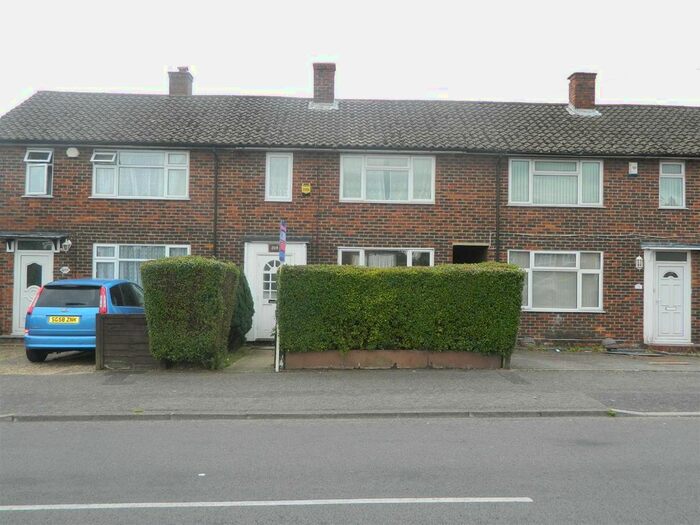 3 Bedroom Terraced House To Rent In Long Furlong Drive, Slough, SL2