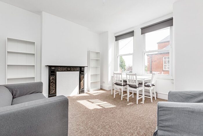 2 Bedroom Flat To Rent In Theatre Street, The Shaftesbury Estate, SW11