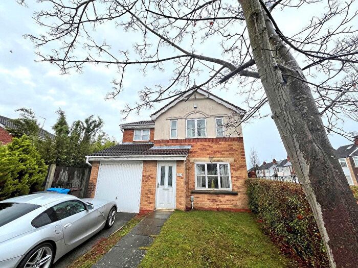 3 Bedroom Detached House For Sale In National Avenue, Hull, HU5