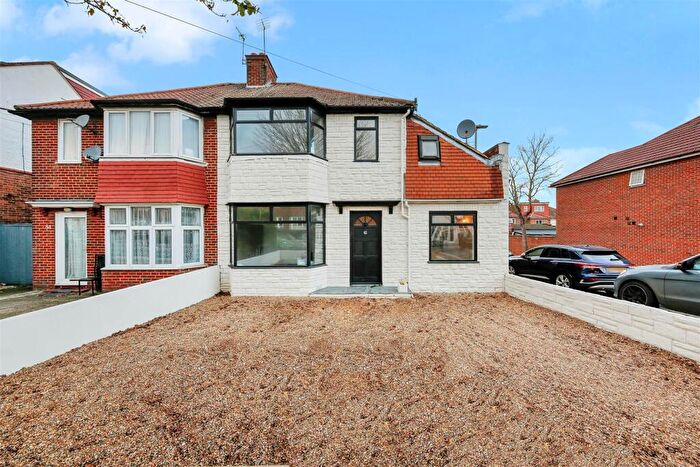 4 Bedroom Semi Detached House To Rent In Cheviot Gardens, London, NW2