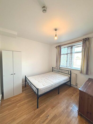 1 Bedroom Flat To Rent In Western Road, Southall, UB2