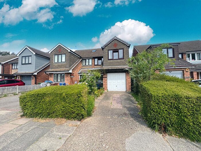 3 Bedroom Semi-Detached House For Sale In Mill Lane, Horndon-On-The-Hill, SS17
