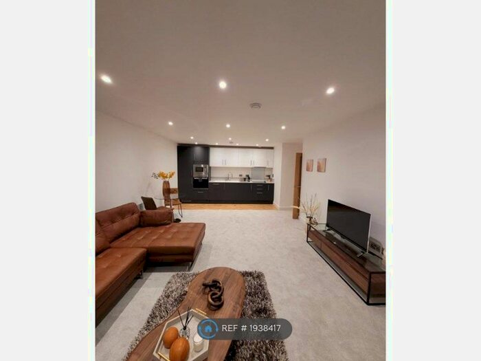 1 Bedroom Flat To Rent In Seren House, Strood, Rochester, ME2