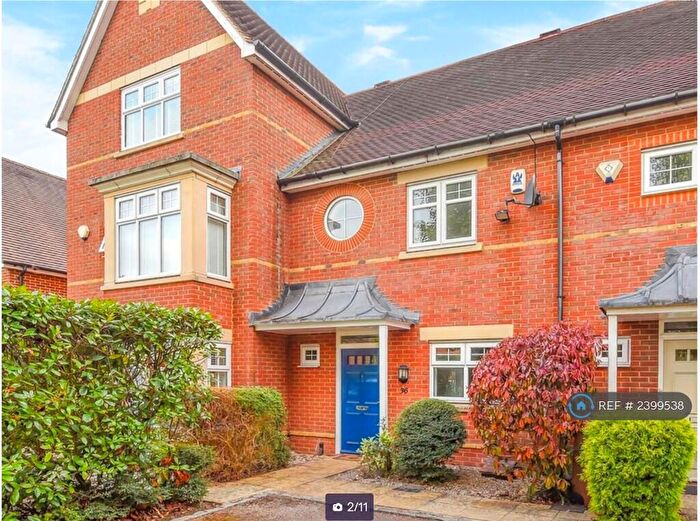 3 Bedroom Terraced House To Rent In Stone Meadow, Oxford, OX2