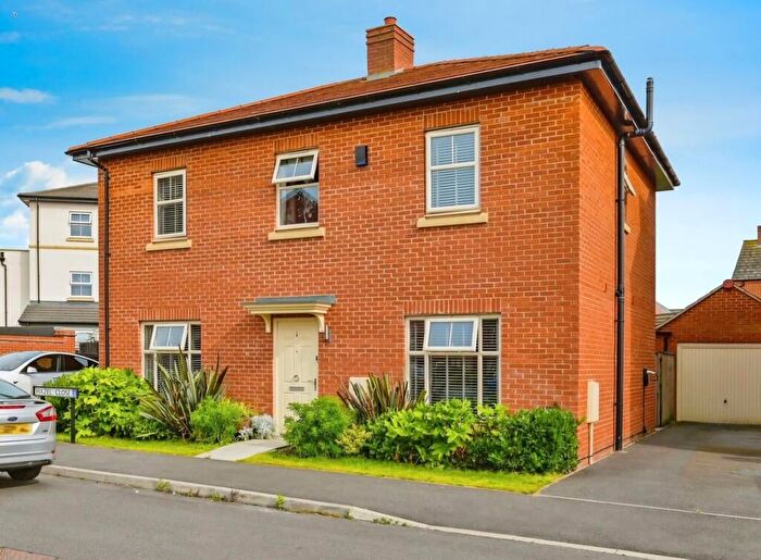 4 Bedroom Detached House To Rent In Hazel Close, Burton-on-Trent, DE13