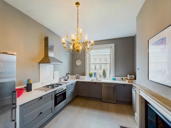 3 Bedroom Flat To Rent In Clarence Road, Cheltenham, Gloucestershire, GL52