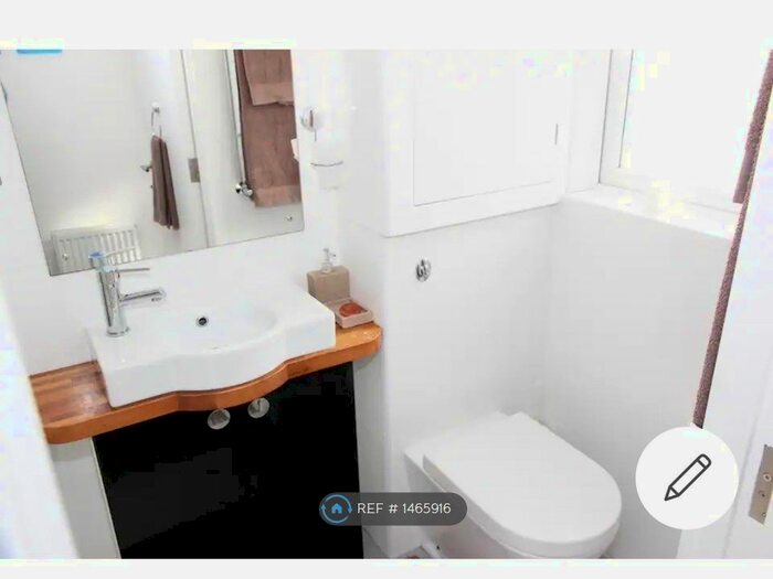 1 Bedroom Flat To Rent In Crantock Street, Newquay, TR7