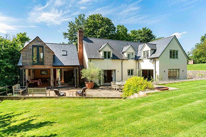 4 Bedroom Detached House For Sale In Hobbs Hill, Fernham, Faringdon, Oxfordshire, SN7