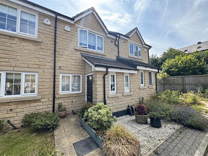 2 Bedroom Terraced House For Sale In Samuel Fox Avenue, Deepcar, S36