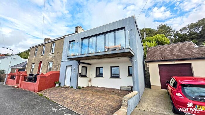 3 Bedroom Semi-Detached House For Sale In Church Road, Llanstadwell, Milford Haven, SA73