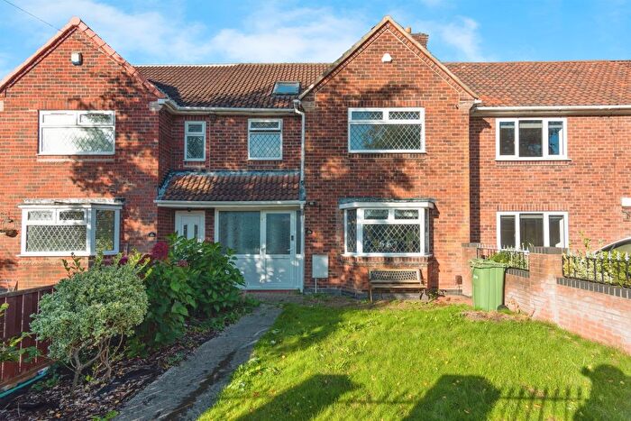 4 Bedroom Semi-Detached House For Sale In Chaloners Road, York, YO24
