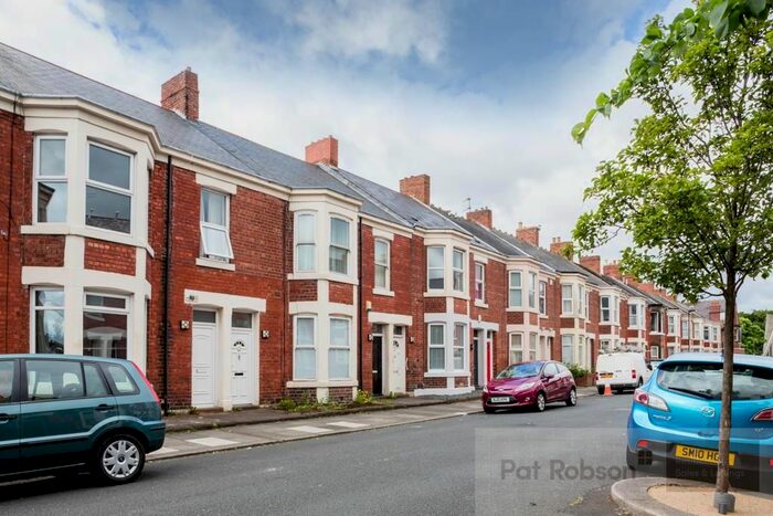 2 Bedroom Flat To Rent In King John Street, NE6