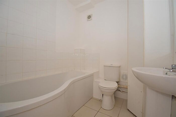 1 Bedroom Maisonette To Rent In Shore Road, Warsash, Southampton, SO31