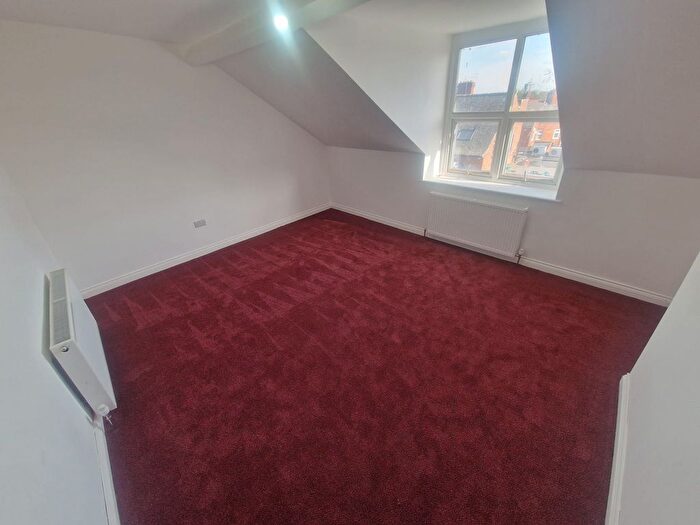 2 Bedroom Flat To Rent In A Fosse Road North, Leicester, LE3