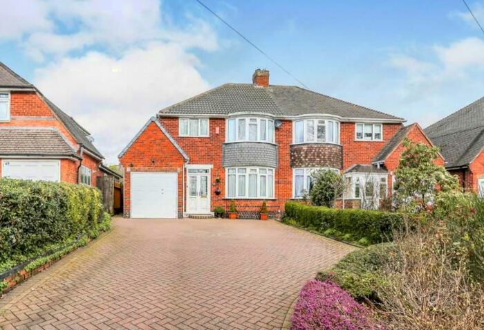 3 Bedroom Semi-Detached House To Rent In Green Lane, Castle Bromwich, Birmingham, B36