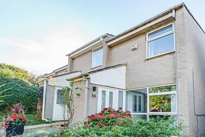 2 Bedroom Semi-Detached House To Rent In Turner Close, OX4