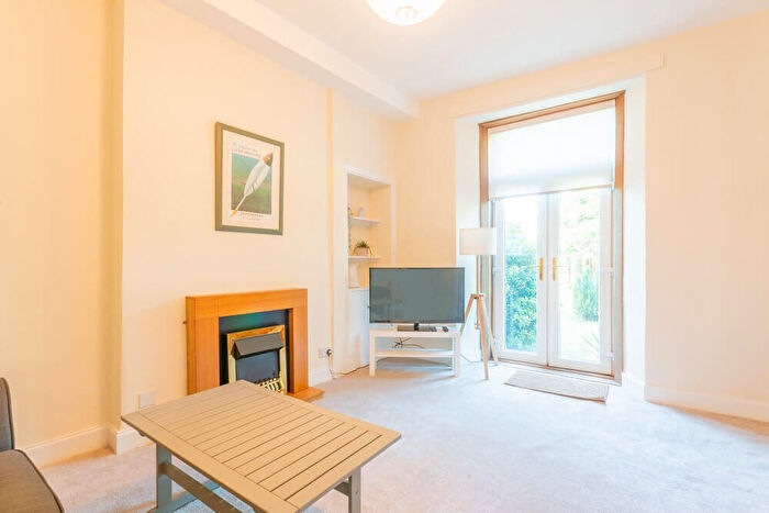 1 Bedroom Flat To Rent In L Roseburn Street, Edinburgh, EH12