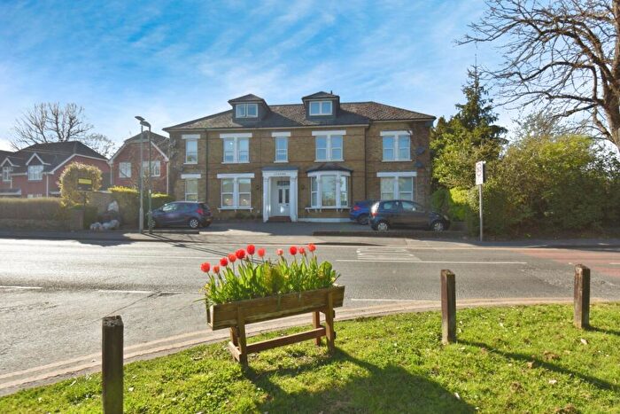 2 Bedroom Flat To Rent In Green Court Road Crockenhill, BR8