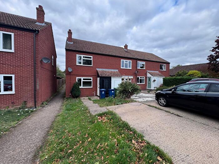 2 Bedroom Semi-Detached House For Sale In Woolley Close, Brampton, Huntingdon, PE28