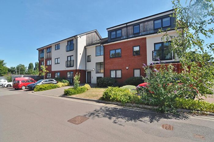 2 Bedroom Flat For Sale In The Foundry, Cooks Way, Hitchin, SG4