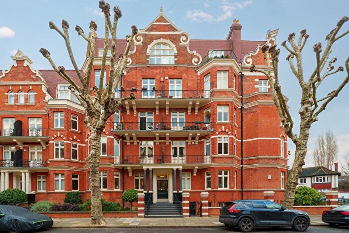 2 Bedroom Flat For Sale In Lauderdale Mansions, Maida Vale, London, W9