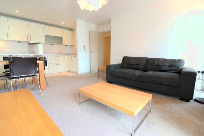 2 Bedroom Flat To Rent In Block Spectrum, Blackfriars Road, Salford, M3