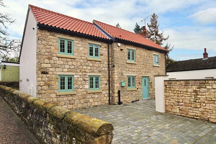 3 Bedroom Detached House For Sale In High Street, Braithwell, Rotherham, S66