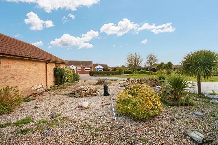 1 Bedroom Bungalow To Rent In Bexley Avenue, Harwich, CO12