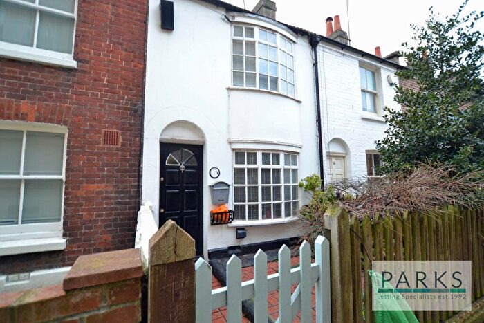 2 Bedroom Terraced House To Rent In Frederick Gardens, Brighton, East Sussex, BN1