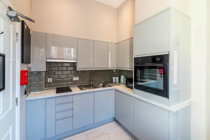 1 Bedroom Flat To Rent In Canning Place, Derby Road, NG1