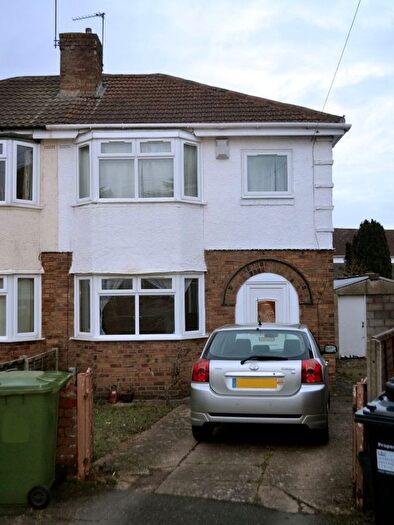 3 Bedroom Semi-Detached House To Rent In Southlea Close, Leamington Spa, CV31